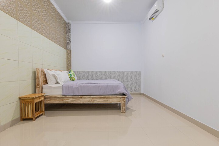 Room 19 of 64