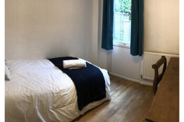 Room 15 of 40