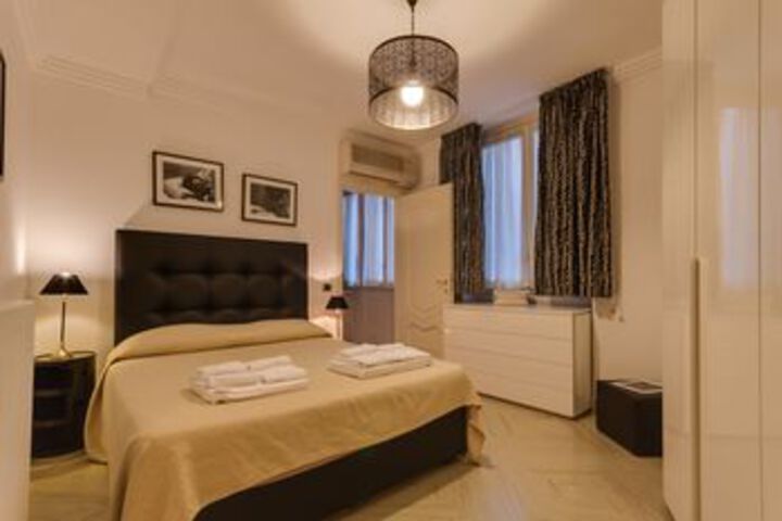 Room 7 of 17
