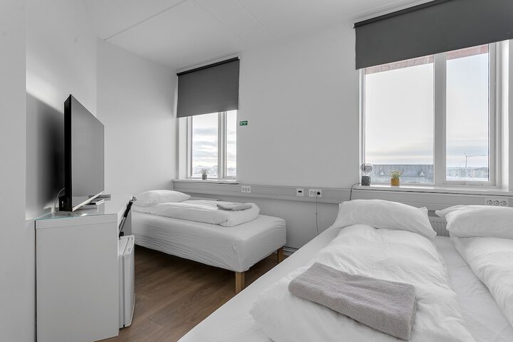 Room 10 of 26