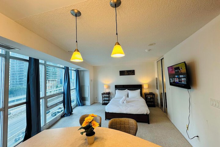 Room 53 of 79