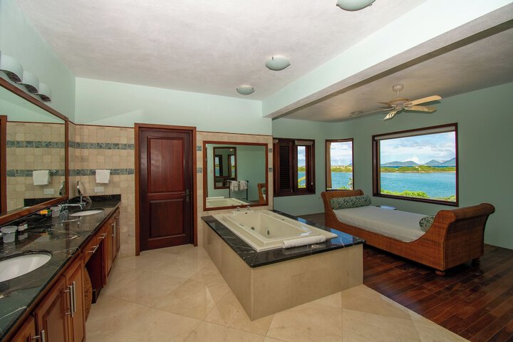 Room 30 of 61