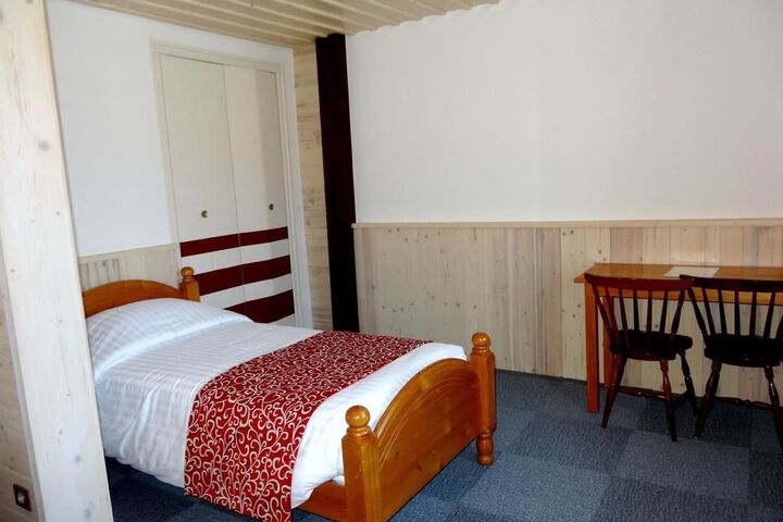 Room 12 of 12