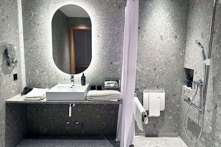 Room 46 of 55