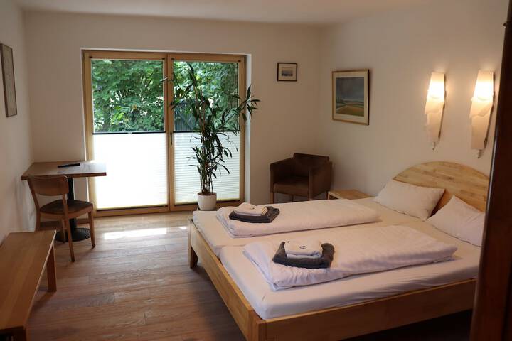 Room 14 of 48
