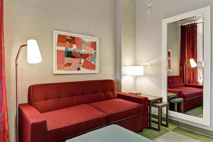 Room 27 of 65