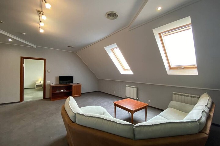 Room 43 of 70