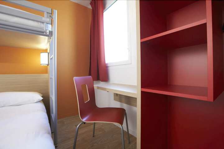 Room 7 of 45