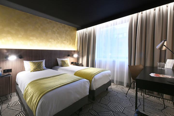 Room 3 of 105