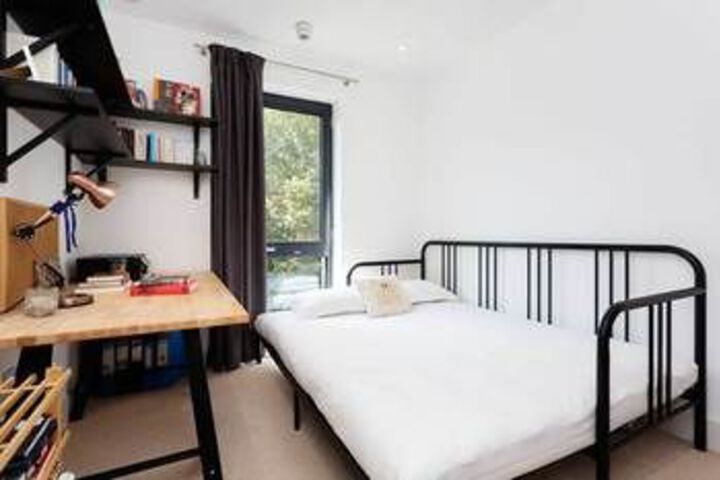 Room 8 of 20