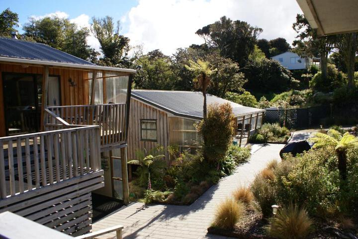 Exterior of Kaka Retreat Motel Stewart Island