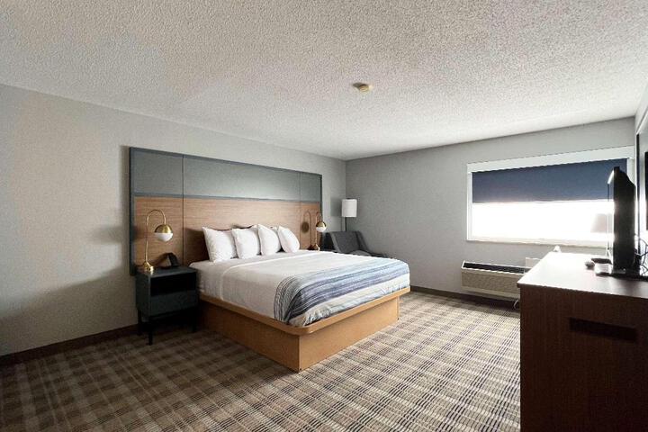 2 Queen Beds (2 of 11)
