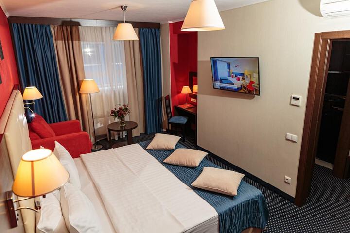 Room 22 of 68