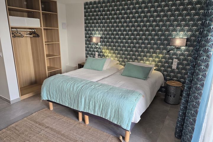 Room 20 of 128
