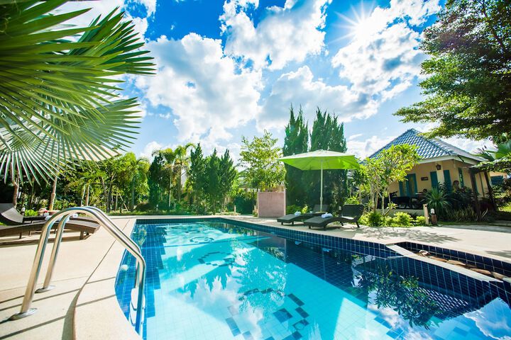 Pool 37 of 52