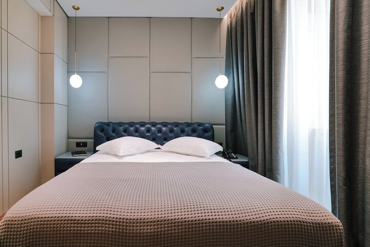 Room 14 of 48