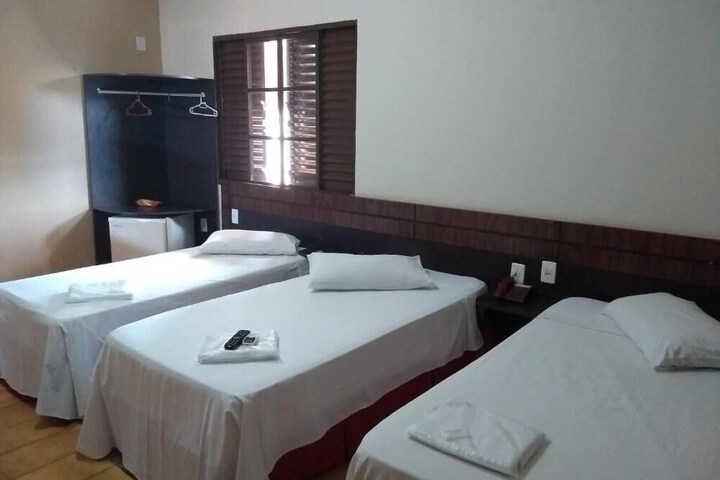 Room 35 of 46