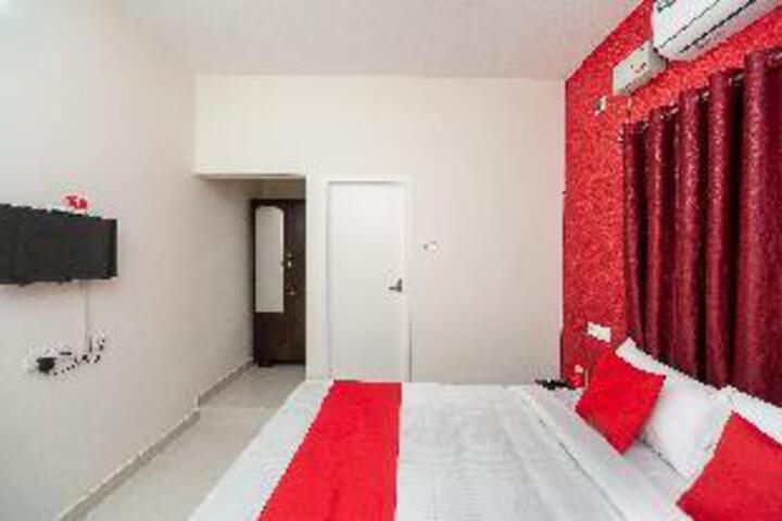 Room 10 of 20