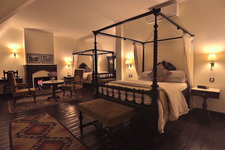 Room 15 of 50
