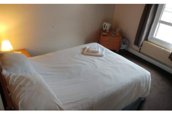 Room 14 of 24