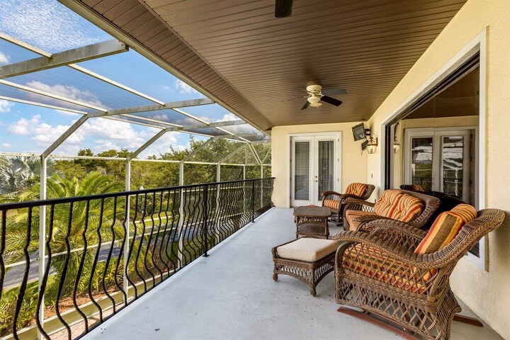 Terrace/Patio 27 of 38