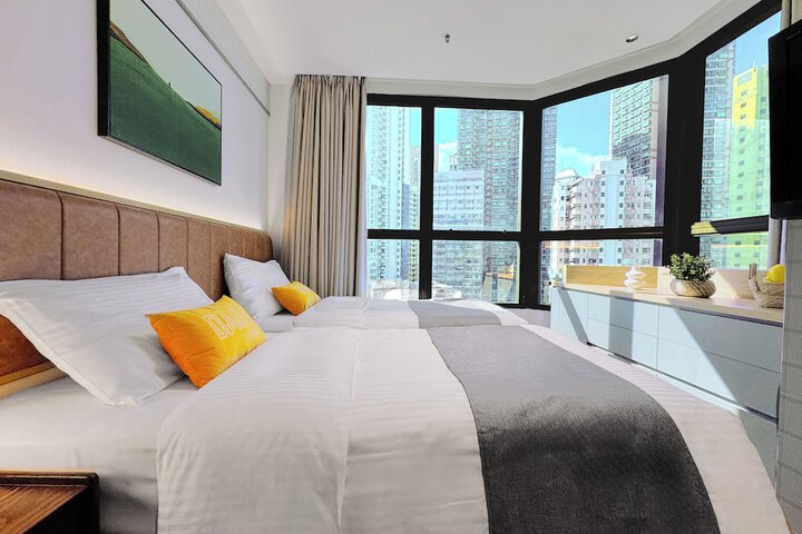 Room 42 of 98