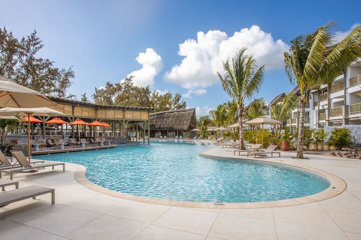 Pool Hotel