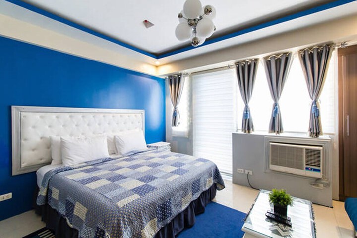 Room 10 of 66