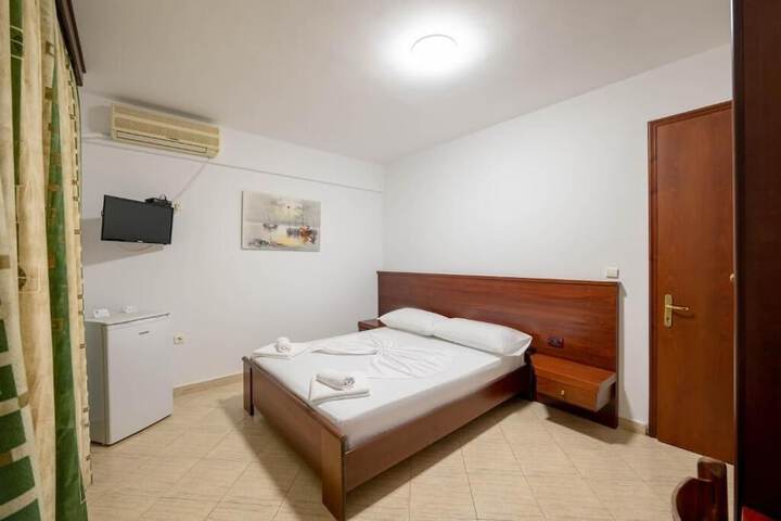 Room 16 of 59