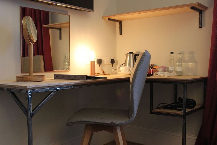 Room 2 of 36