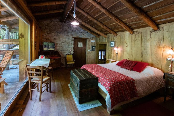 Room 3 of 18