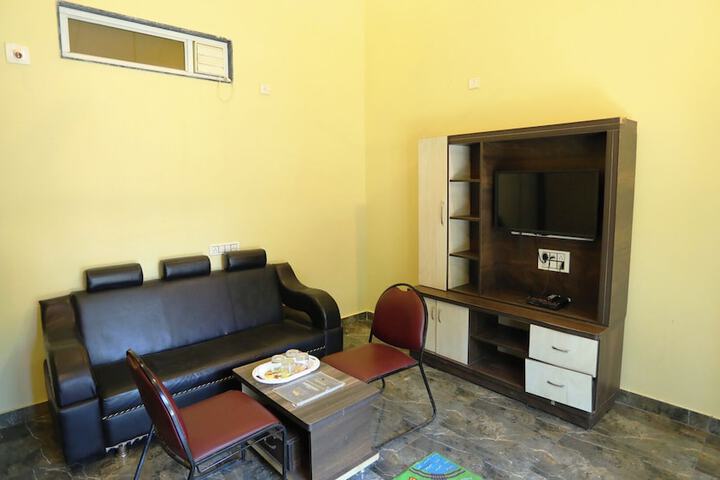 Room 25 of 66