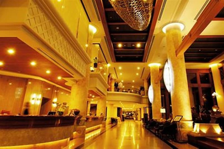 Hotel Lobby