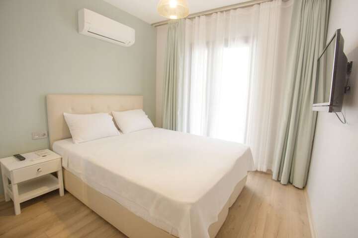 Room 14 of 72