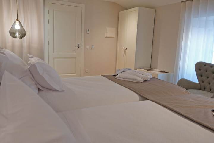 Room 15 of 50