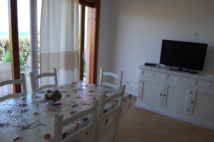 Room 37 of 100