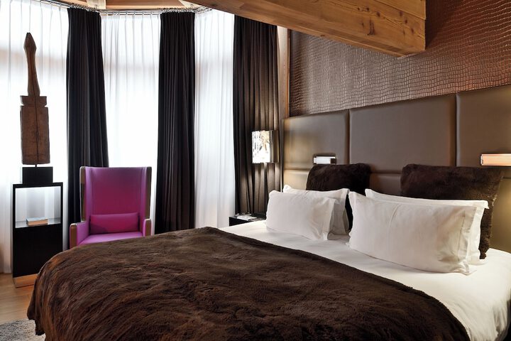 Room 14 of 66
