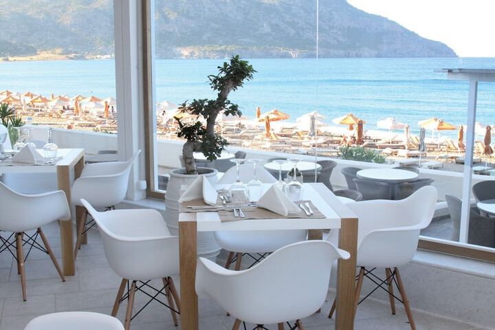 Dining 117 of 171