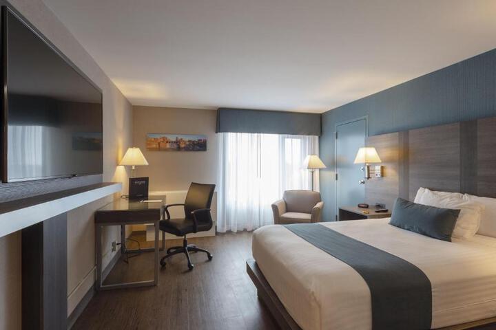 2 Double Beds (15 of 16)