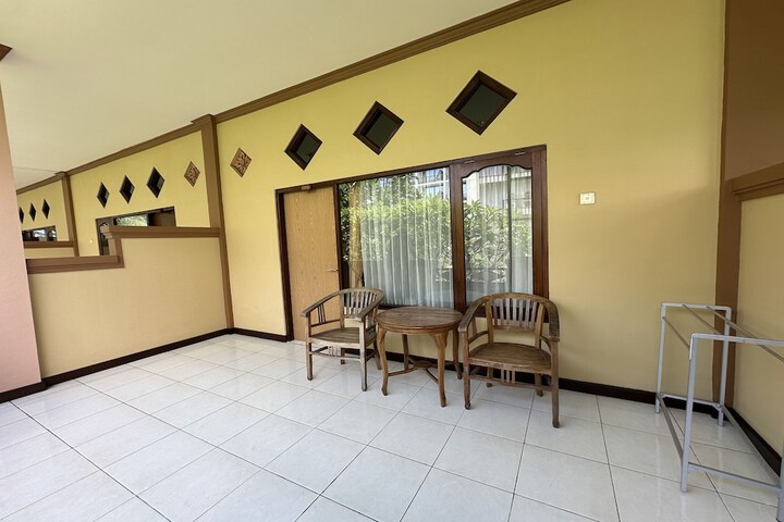 Room 9 of 24