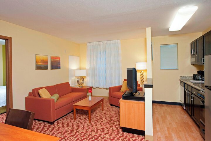 Suite 1 Queen Bed with Sofa Bed Efficiency (6 of 13)