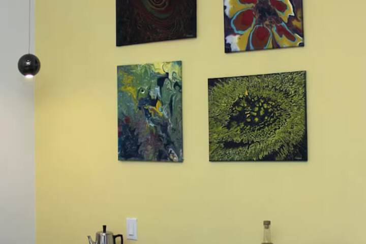 Room 42 of 80