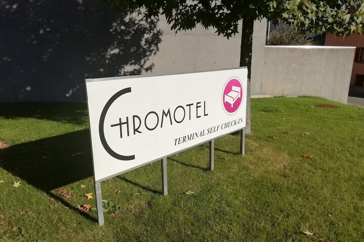 Hotel Exterior 36 of 44