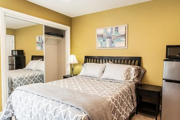 Photo of Charming Studio in Hayward