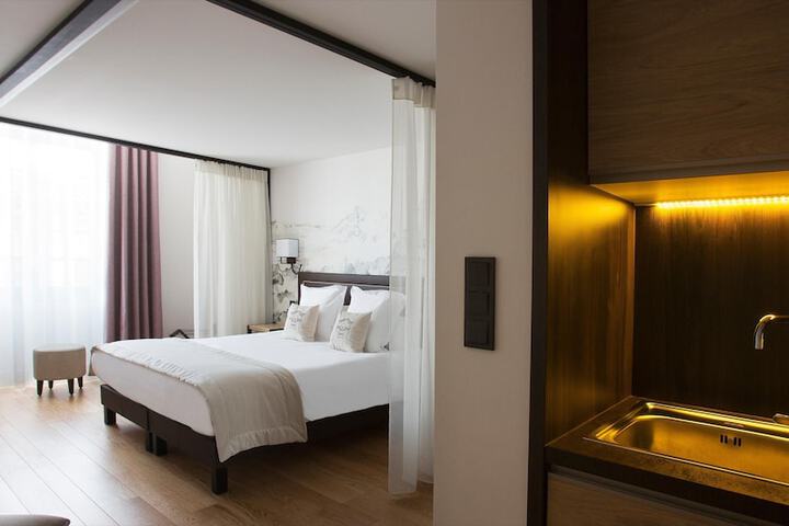 Room 36 of 105