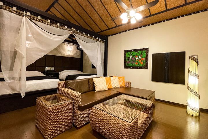 Room 20 of 38