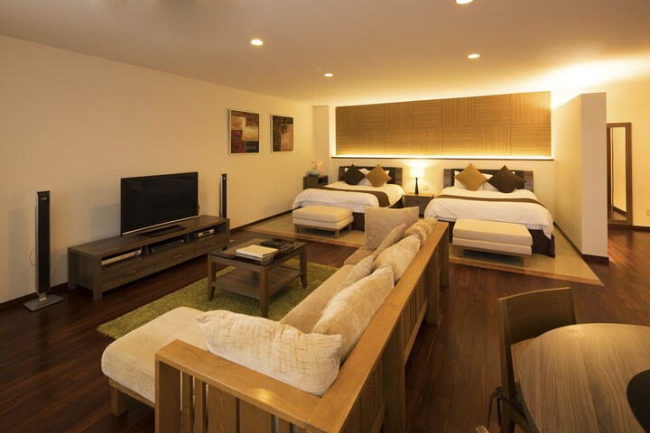 Room 25 of 107