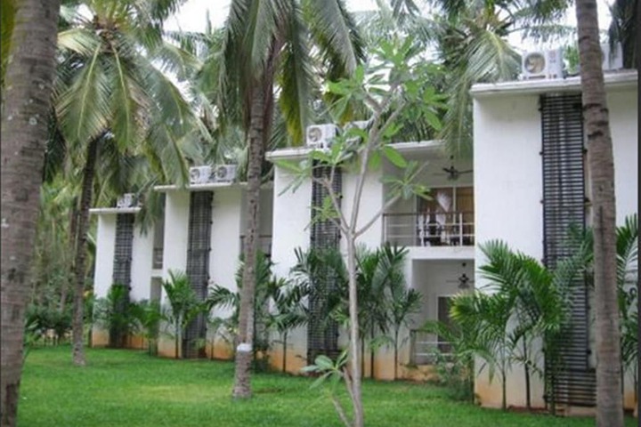 Hotel Exterior 81 of 90