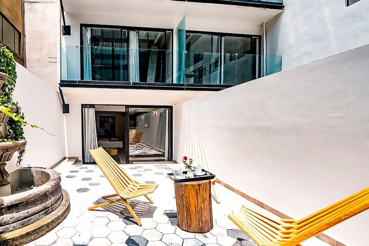 Terrace/Patio 17 of 29