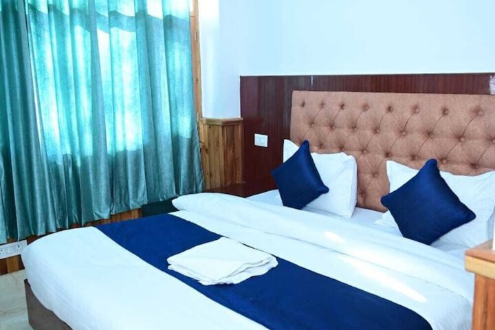 Room 2 of 19